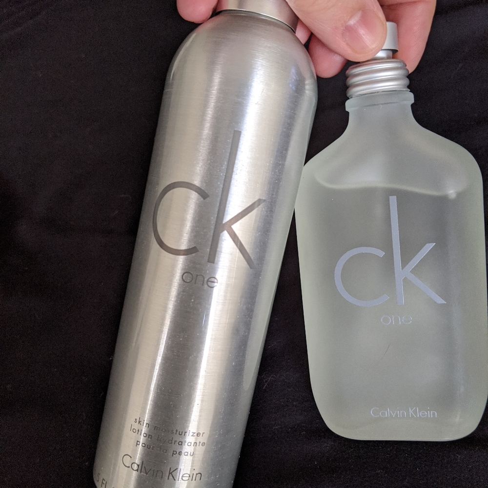 Ck one set